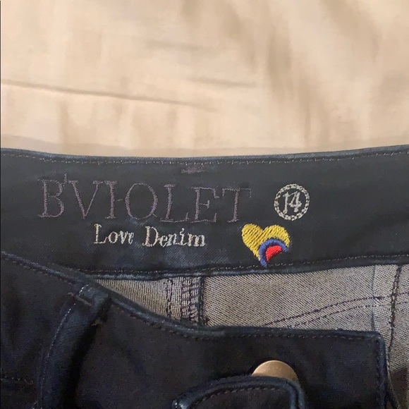 Jeans - Picture 3 of 3
